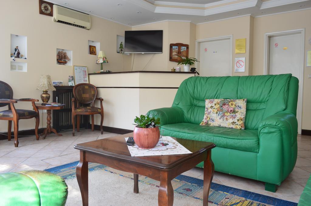 B&B Villa Evandjelina Sremska Kamenica 외부 사진